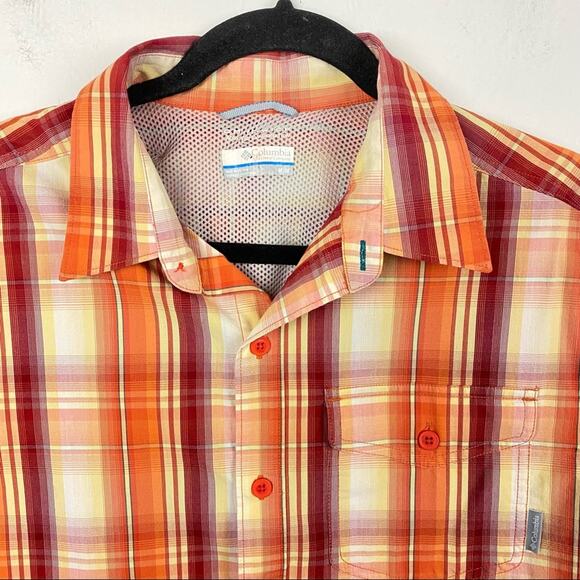 Columbia Men's Red Orange Plaid Button Down Shirt Size Medium - Picture 6 of 7
